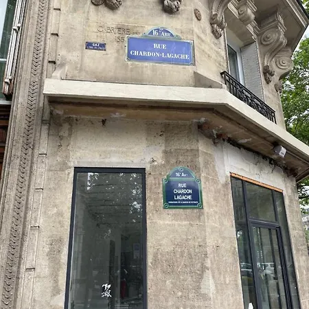 Douchedodo Apartament